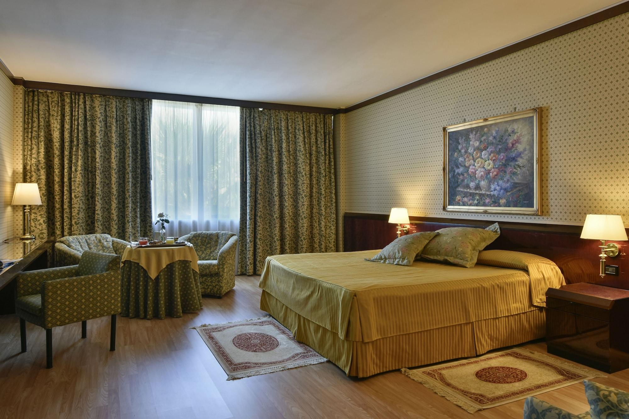 Hotel Ariston Paestum Exterior photo