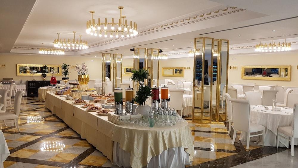 Hotel Ariston Paestum Exterior photo
