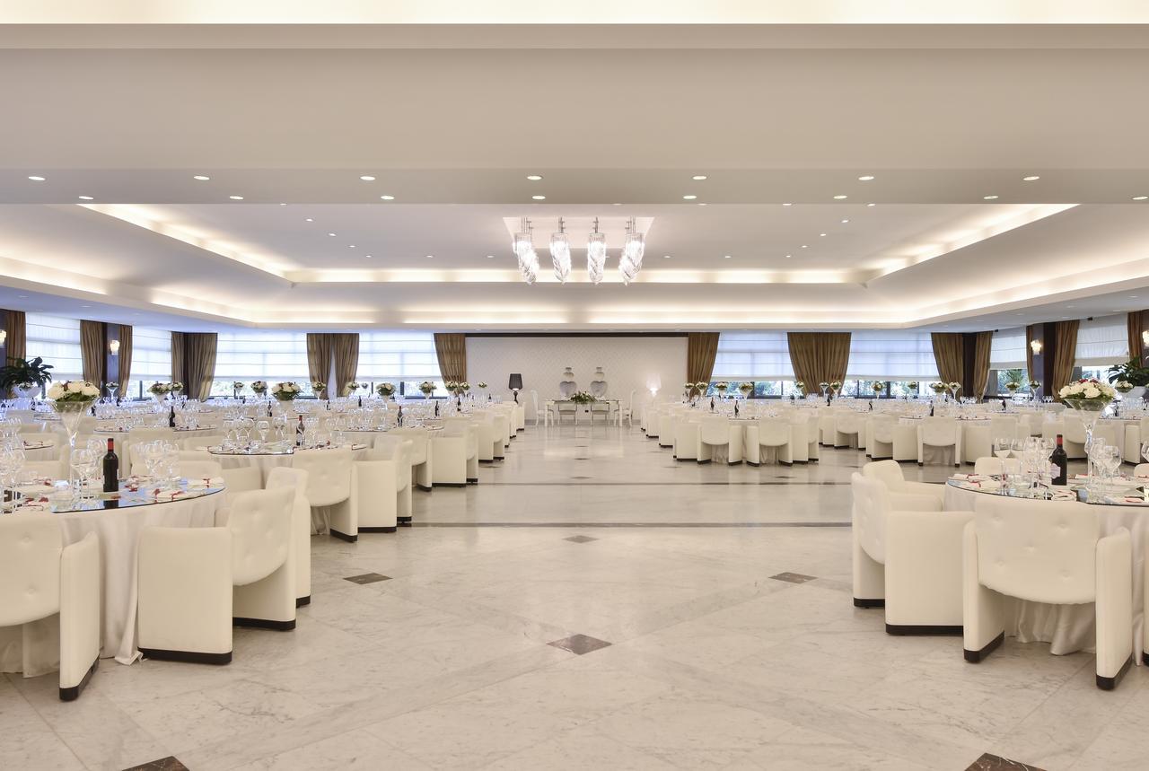 Hotel Ariston Paestum Exterior photo