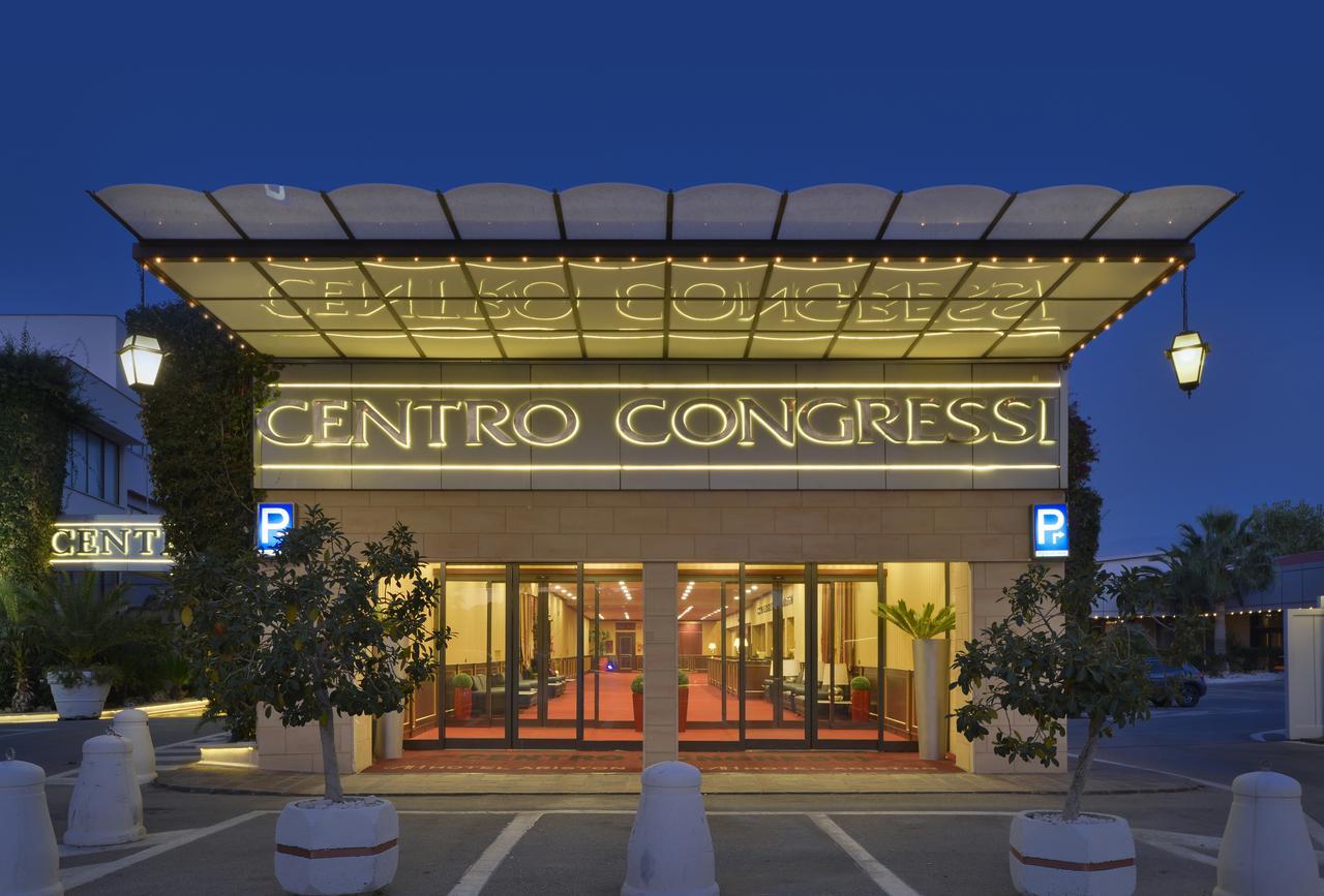 Hotel Ariston Paestum Exterior photo
